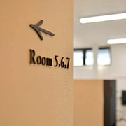 2医院展開で日曜診療、即日抜歯にも対応します